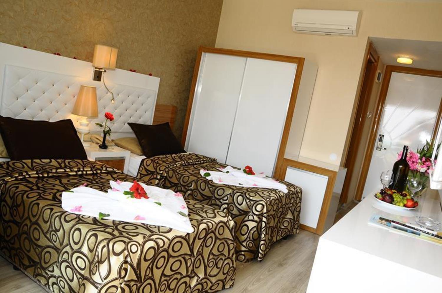 קונאקלי Club Tess Hotel מראה חיצוני תמונה