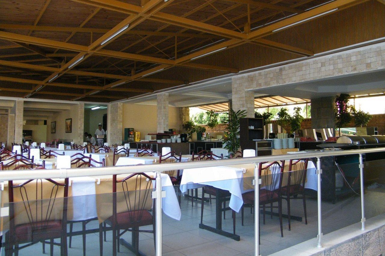קונאקלי Club Tess Hotel מראה חיצוני תמונה