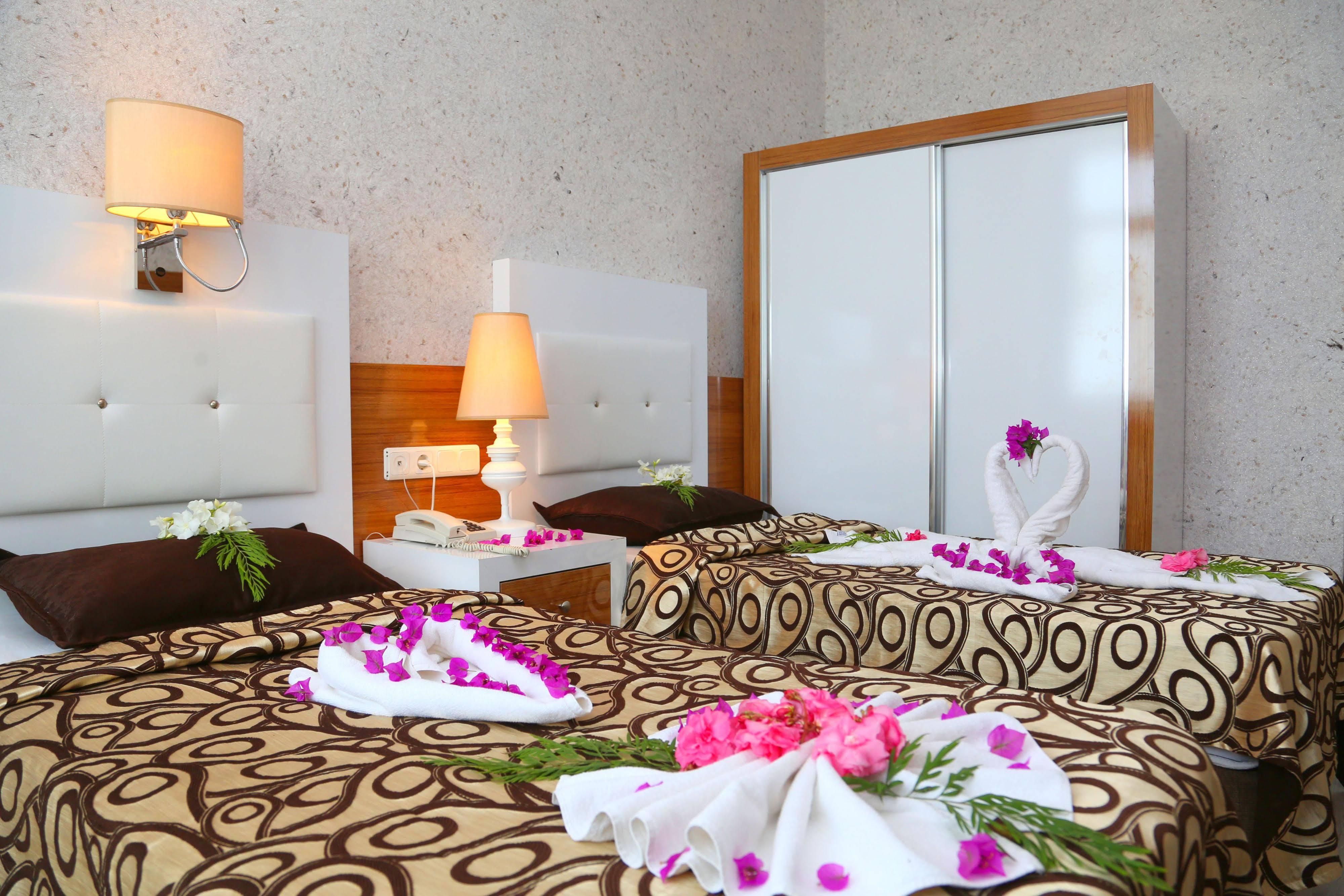 קונאקלי Club Tess Hotel מראה חיצוני תמונה
